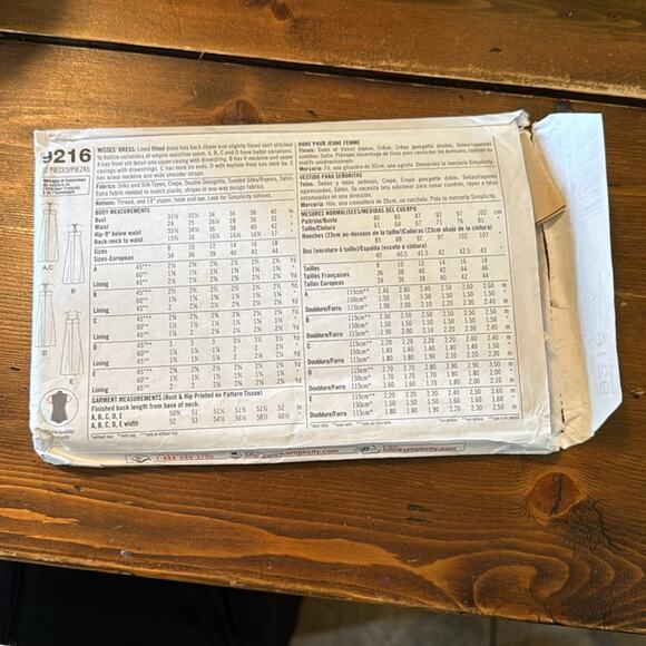 Simplicity Sewing Pattern 9216 Summer Maxi Halter Sundress Style - Picture 3 of 3